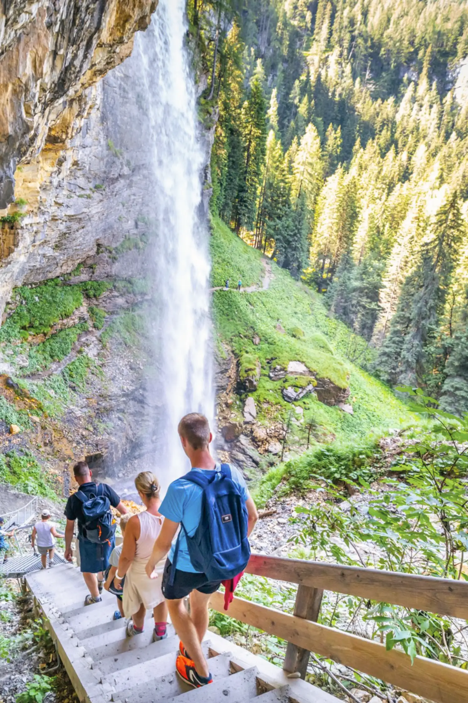 Adventure Hike: "Waterfall Meets Alpine Delights"