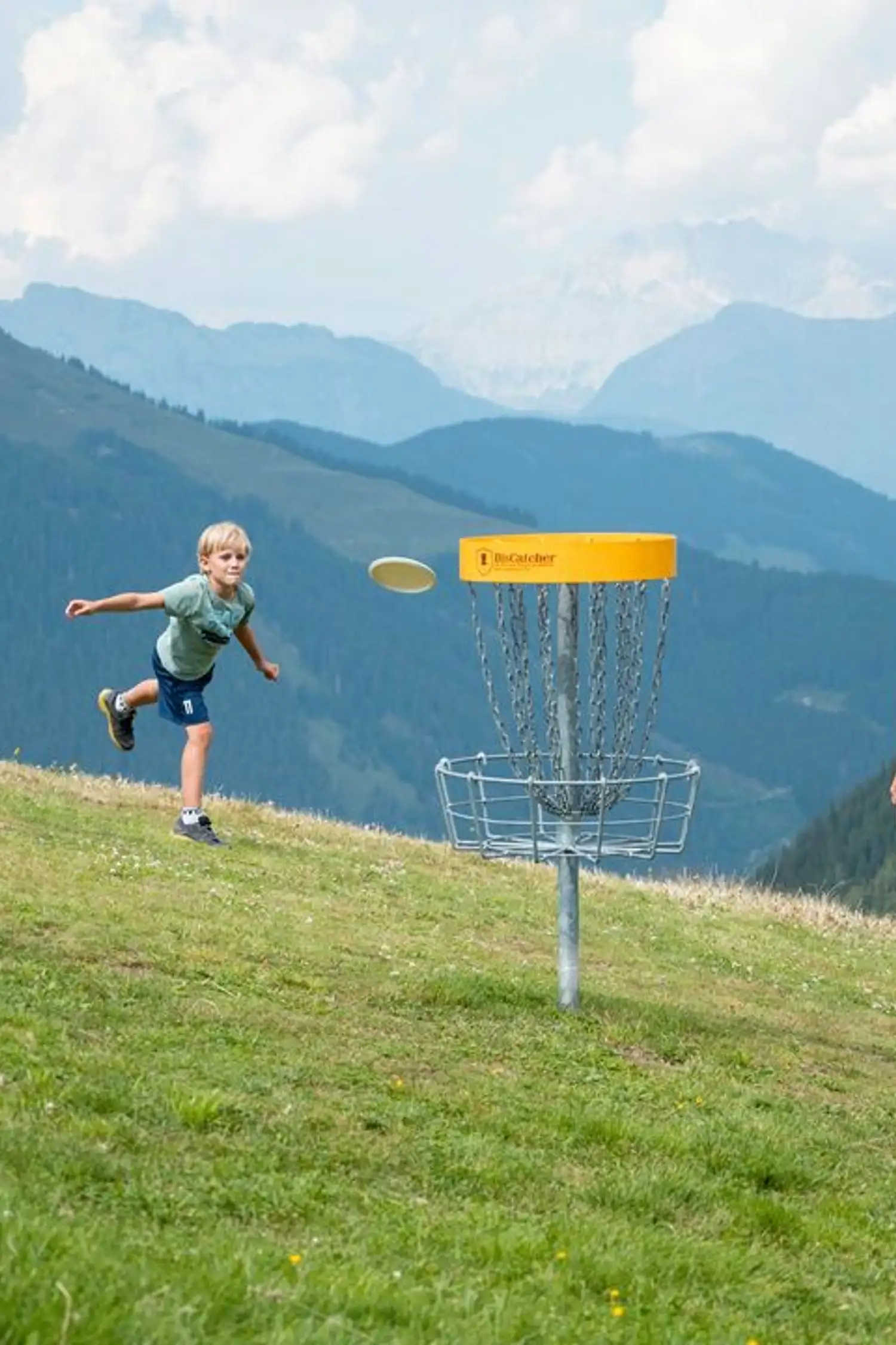 Teen Disc Golf