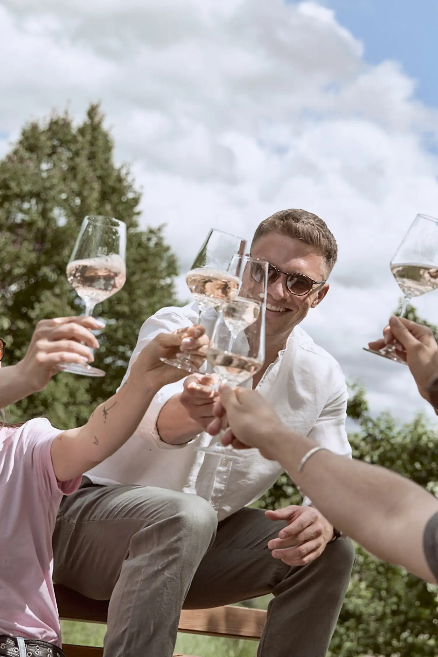Wine, Woods & Wonderful Moments – The MANA LISA Pleasure Hike