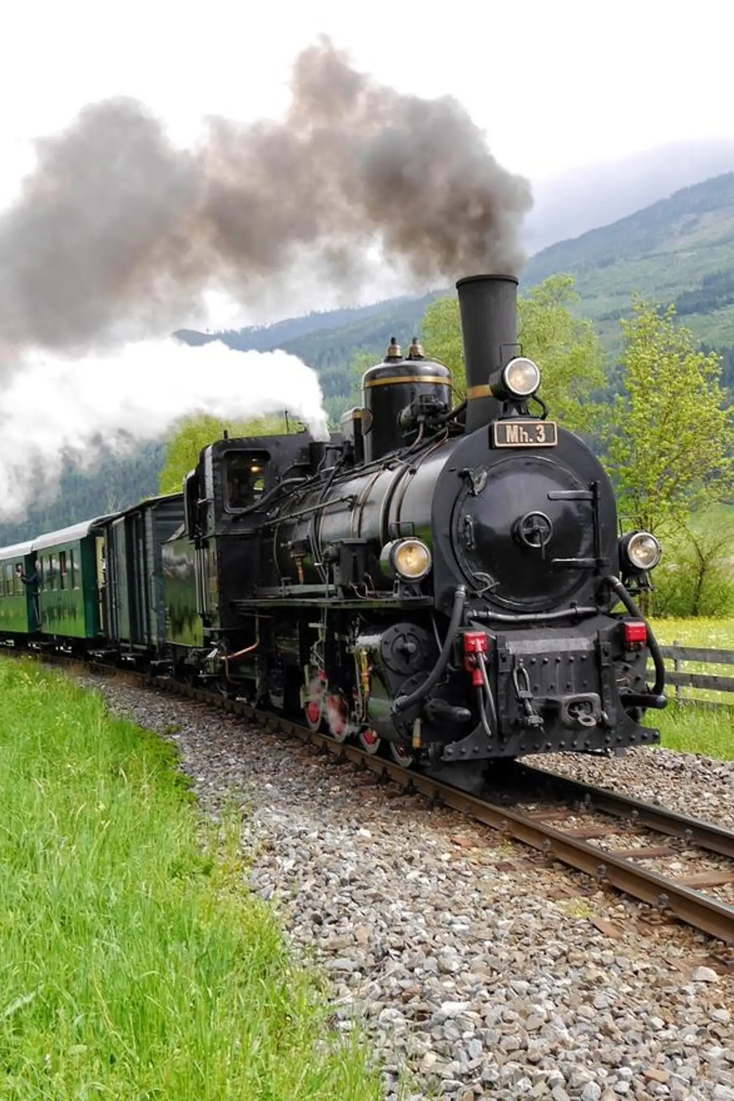 Nostalgic trip on the steam train - from Zell am See to Mittersill and Mittersill to Niedernsill
