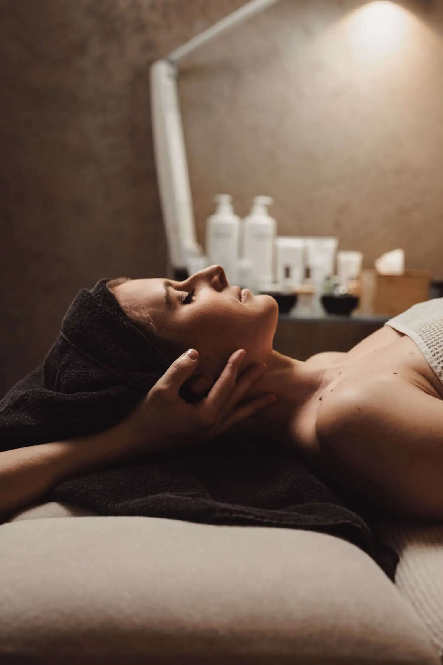 Kopf-Nacken-Schulter-Massage