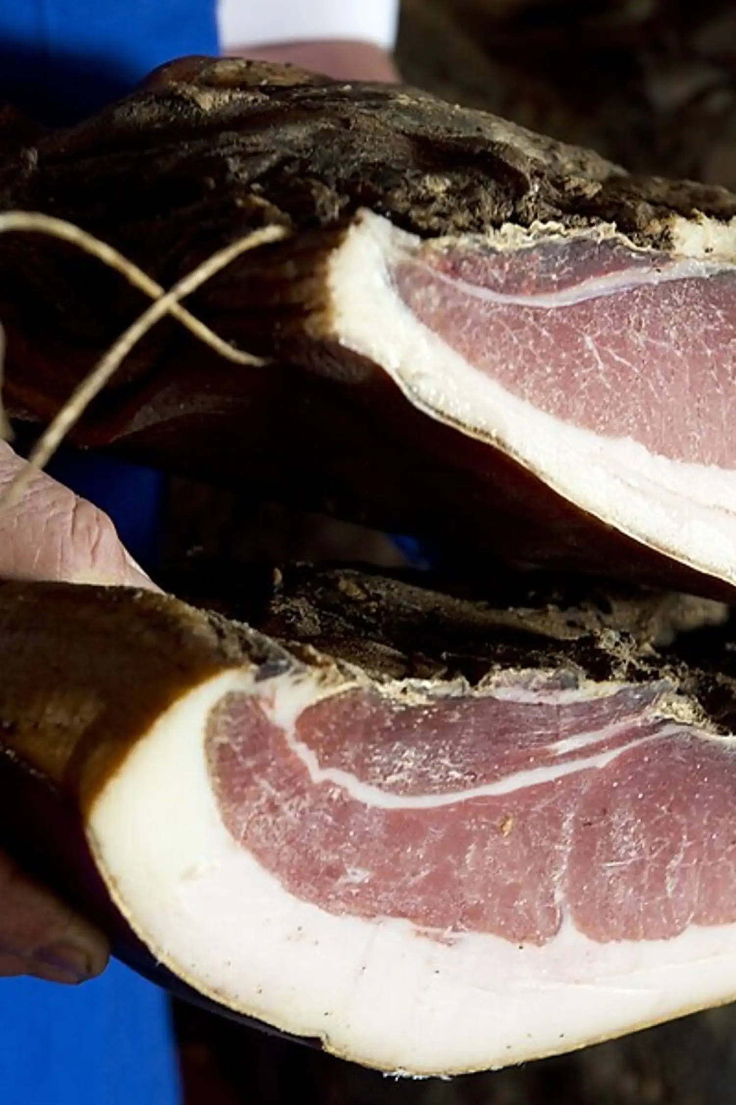 Speck, Wein & Oliven