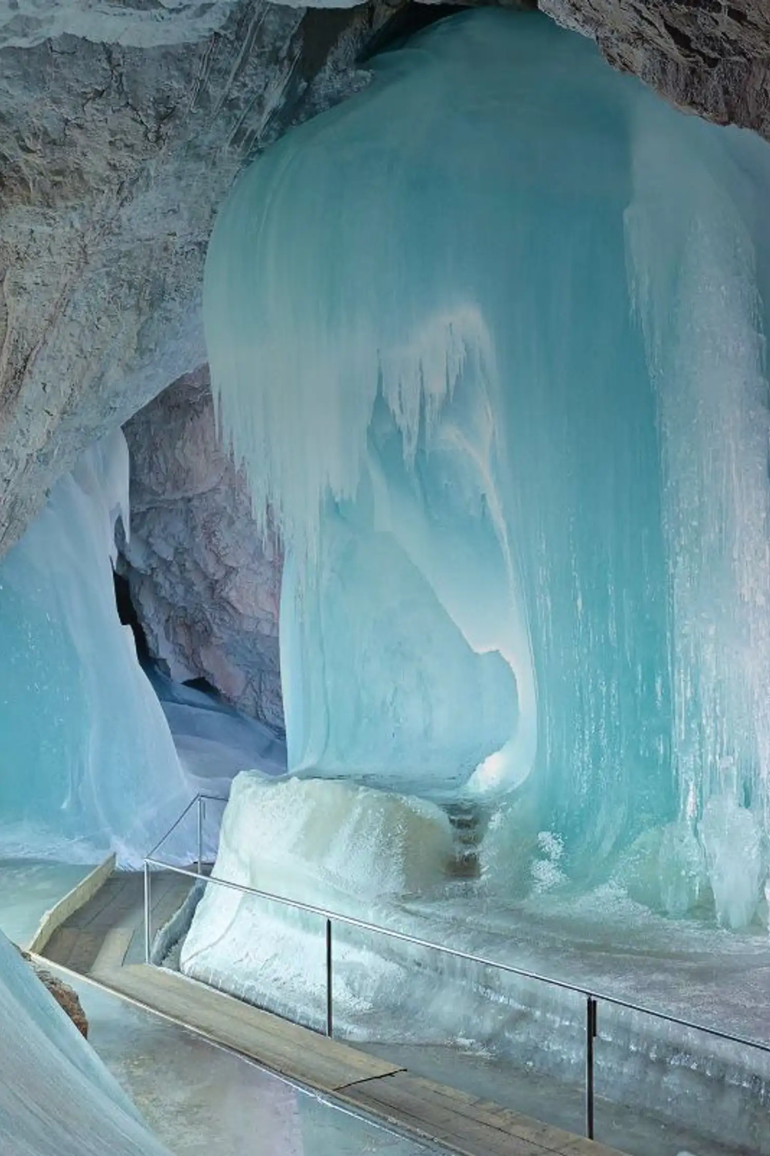 Ice Giant World Werfen