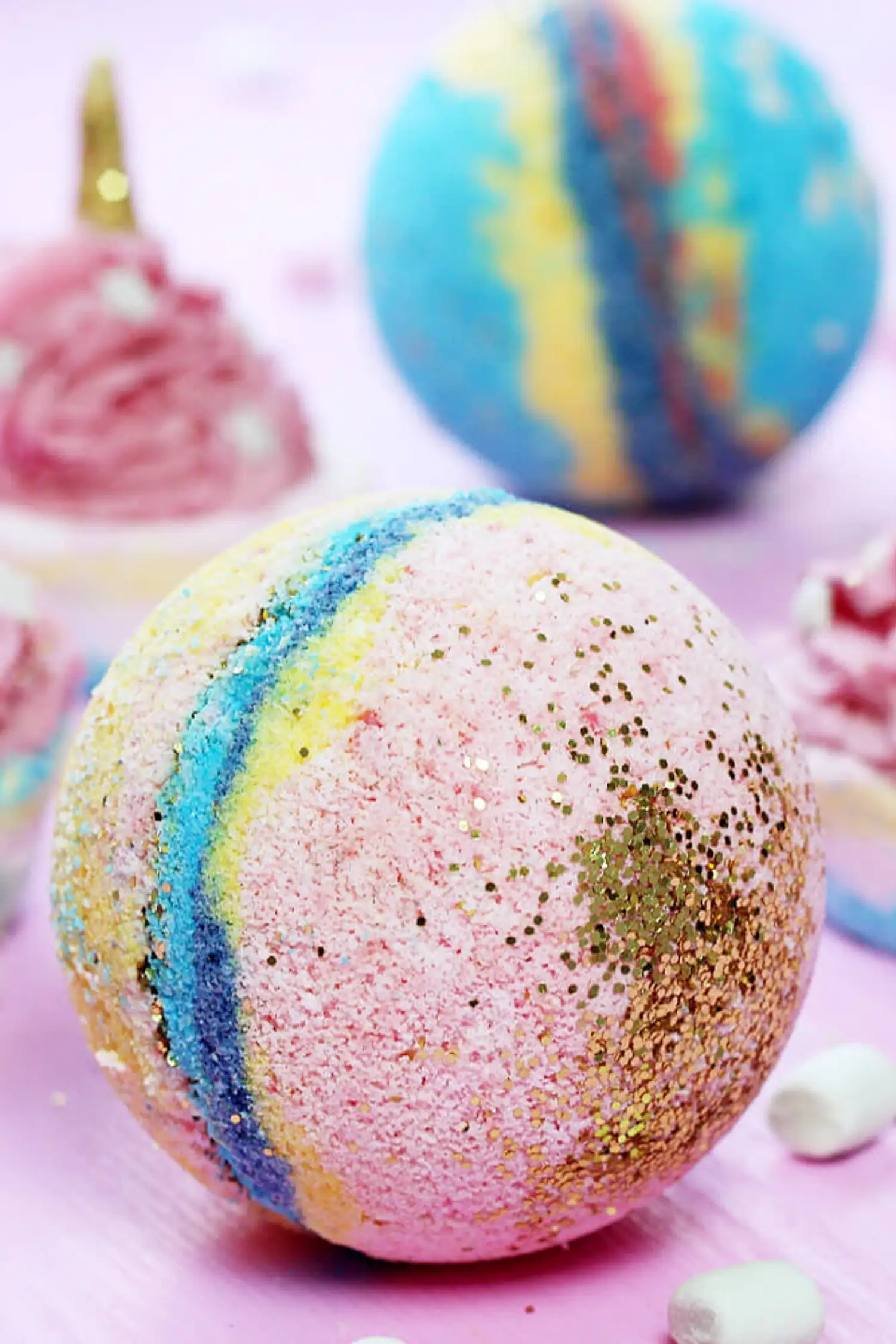 *Making bath bombs